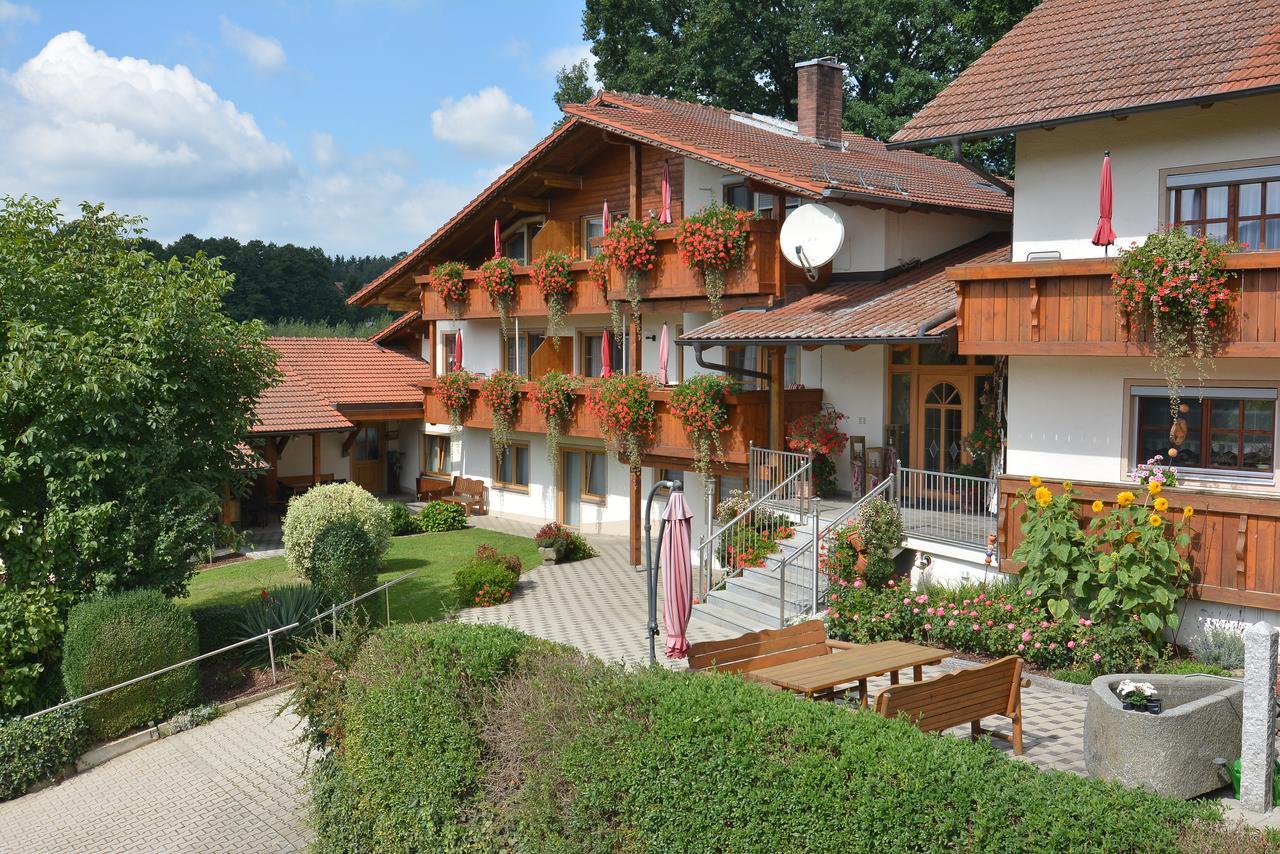 Pension Weiss Hohenwarth Exterior photo
